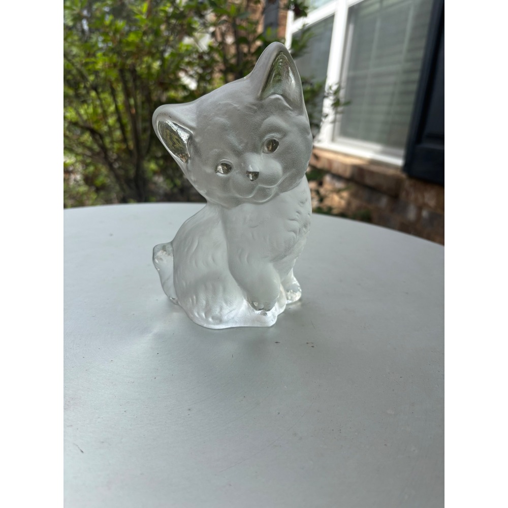 Viking Frosted Glass Sitting Kitten Cat Figurine Satin Finish Art Glass Decor‎